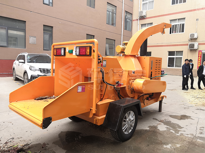 移動式園林樹枝粉碎機